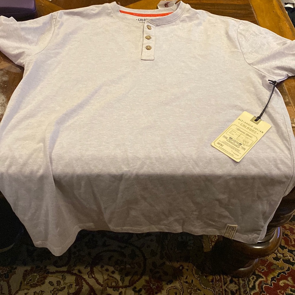 size medium. Blue.